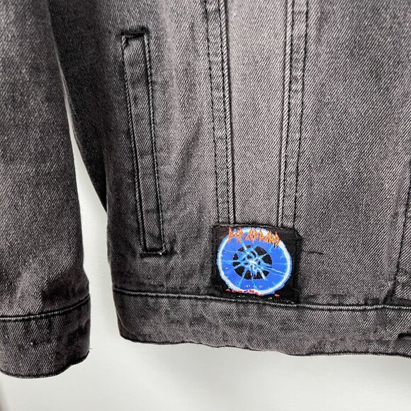 JunkFood Black Jean Jacket w/ Def Leppard Patches Sz Medium - Picture 6 of 6